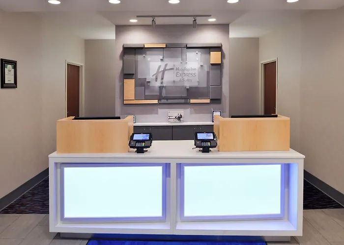 Holiday Inn Express Hotel & Suites Clifton Park By Ihg