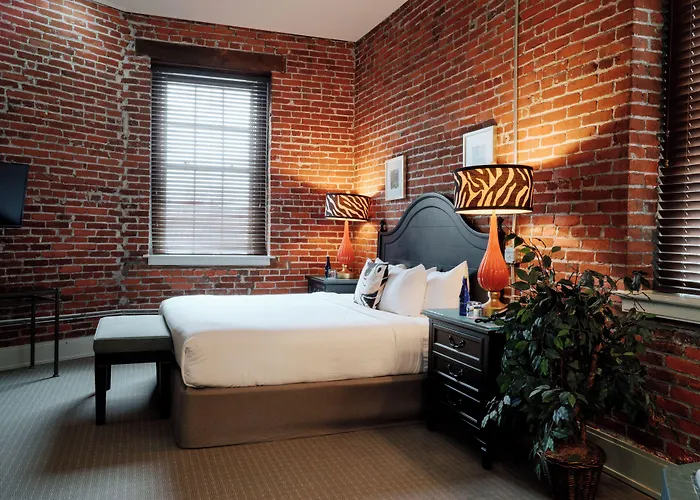 Lancaster Arts Hotel