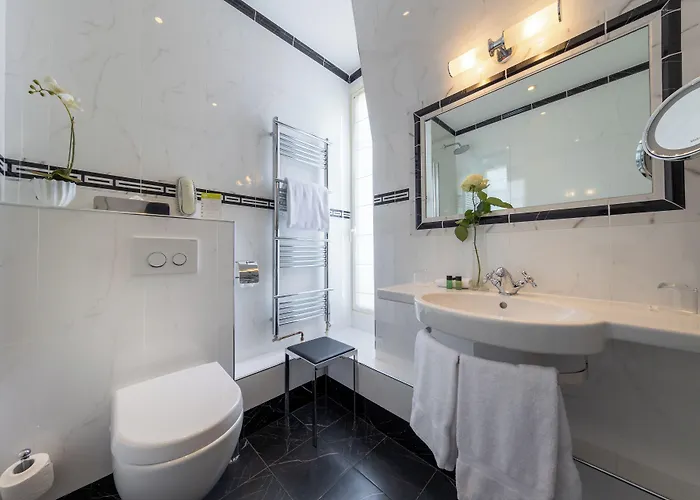 Hotel Pavillon Henri IV