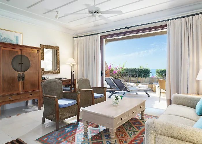 Columbia Beach Resort