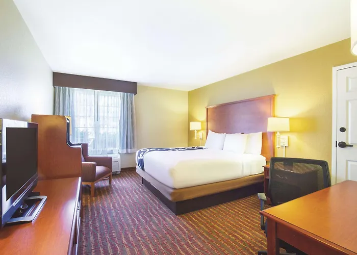 La Quinta By Wyndham Bentonville