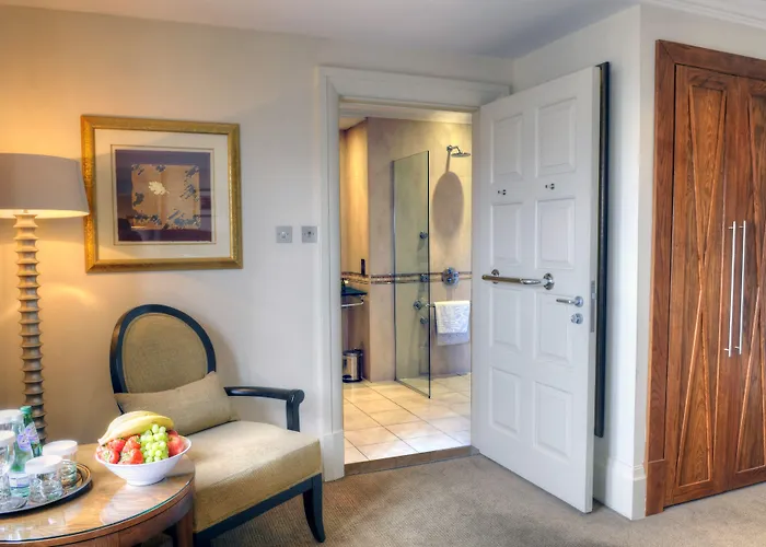 Western House Hotel