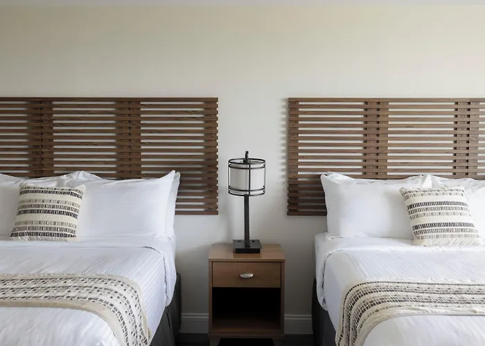 Dune Crest Hotel