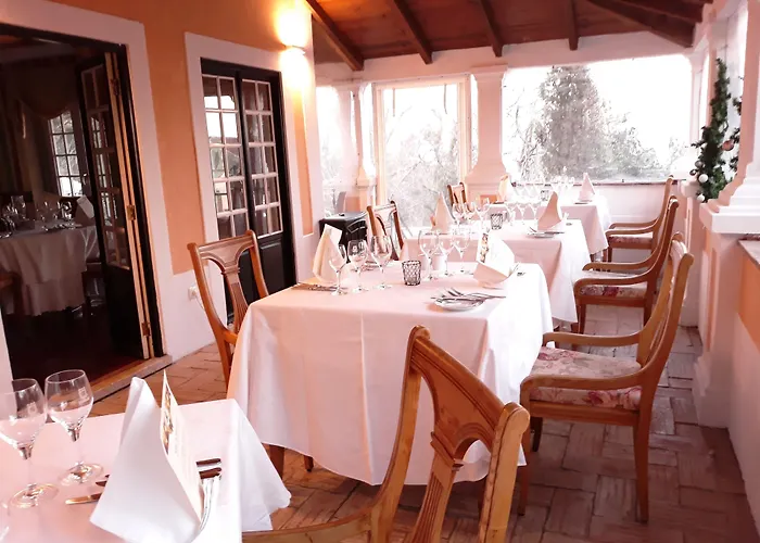 Lawrences Hotel