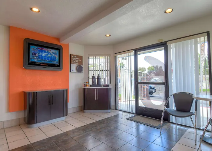Motel 6-Chula Vista, Ca - San Diego