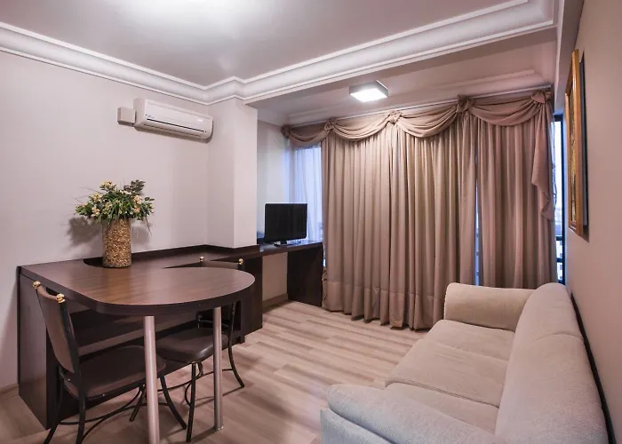 Hotel Lang Palace - Fica No Centro Da Cidade