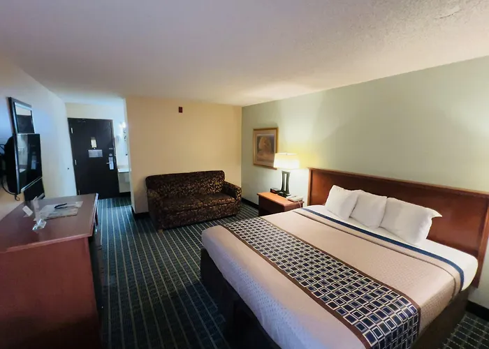 Hometown Inn And Suites