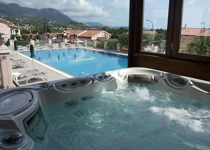 Hotel Ristorante Borgo La Tana
