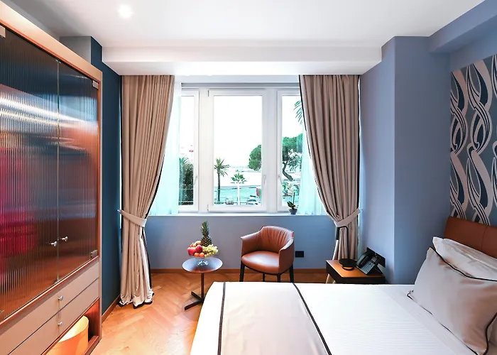 Hotel Astoria