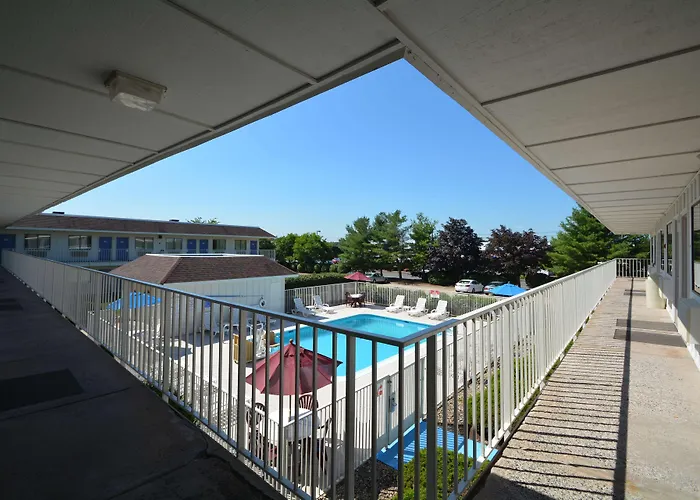 Motel 6-Windsor Locks, Ct - Hartford