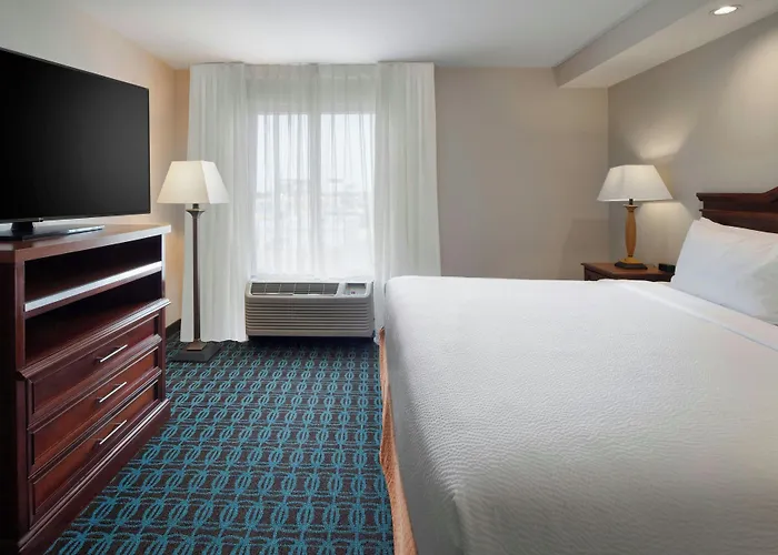 Fairfield Inn & Suites By Marriott Waco North