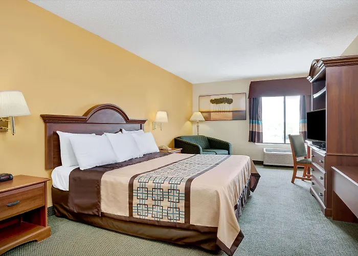 Days Inn By Wyndham Burlington East