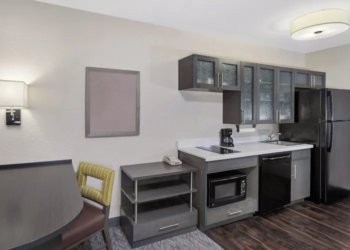 Candlewood Suites Appleton By Ihg