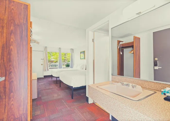 Trout Creek Motels