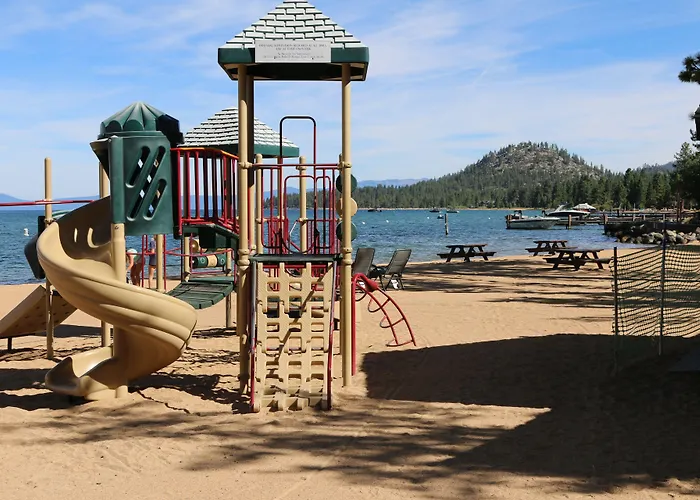 Bluelake Inn @ Heavenly Village