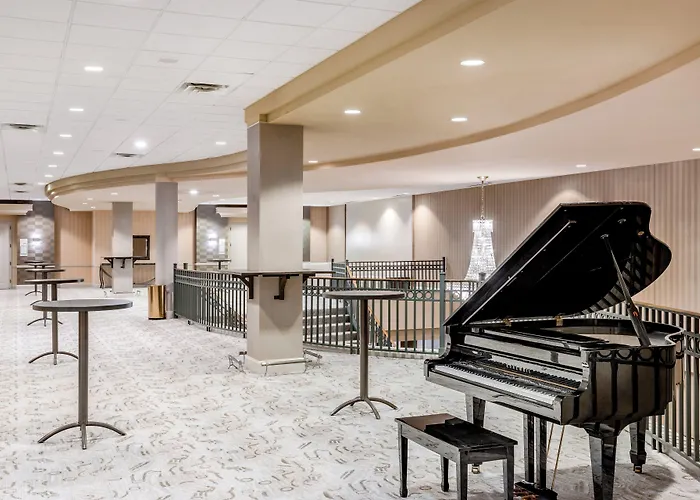 Holiday Inn Lafayette-City Centre By Ihg