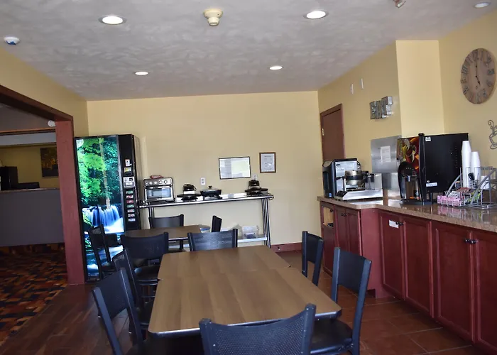 Heartland Hotel & Suites