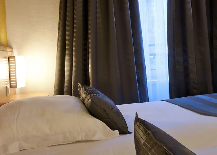 Hotel Le Grillon