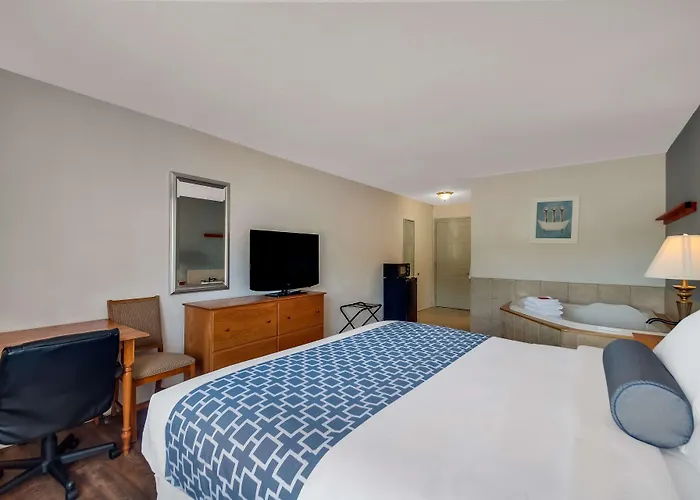 Surestay Plus Hotel By Best Western Berkeley Springs