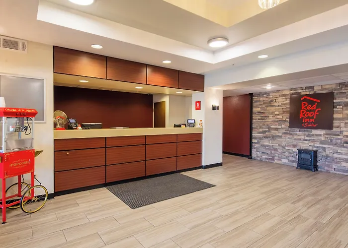 Red Roof Inn & Suites Indianapolis Airport