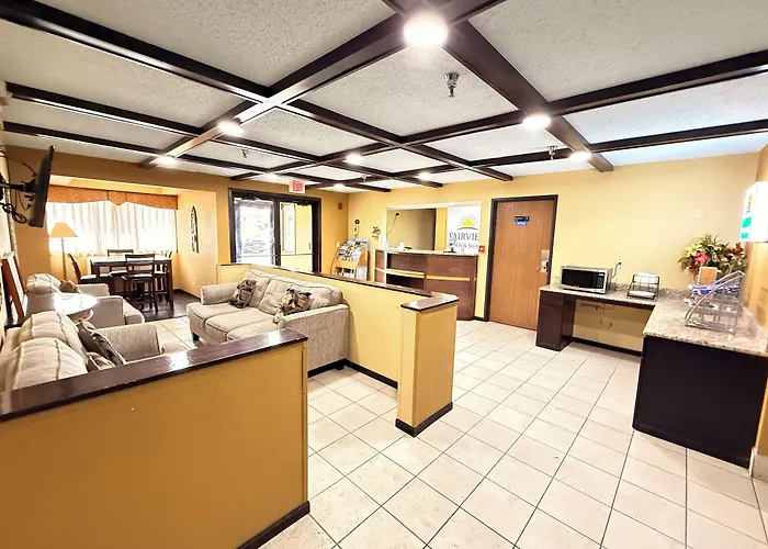Fairview Inn & Suites Whitewater