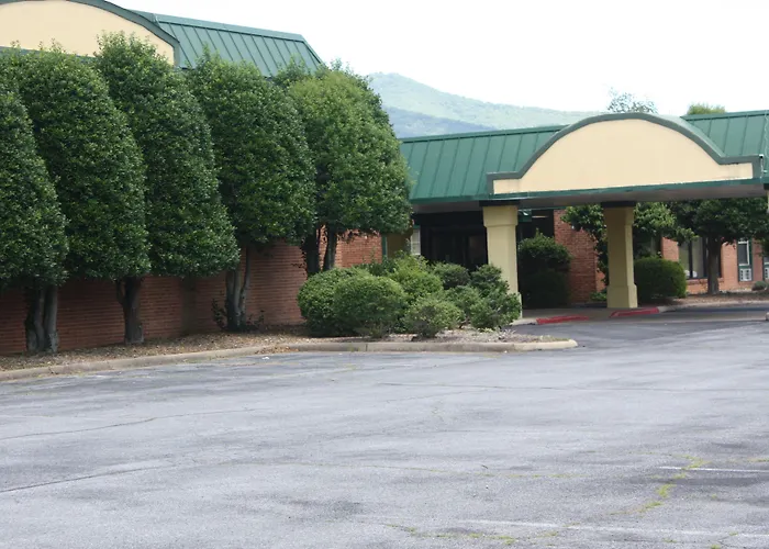 Days Inn By Wyndham Luray Shenandoah
