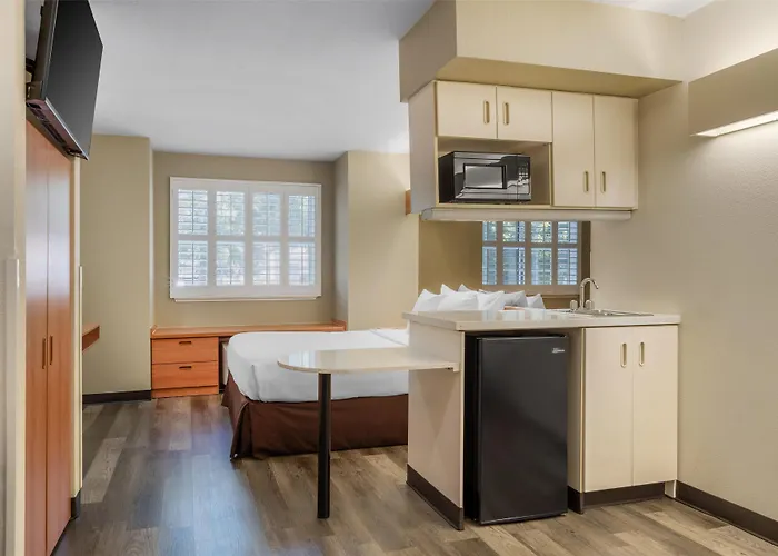 Surestay By Best Western Sacramento South Natomas