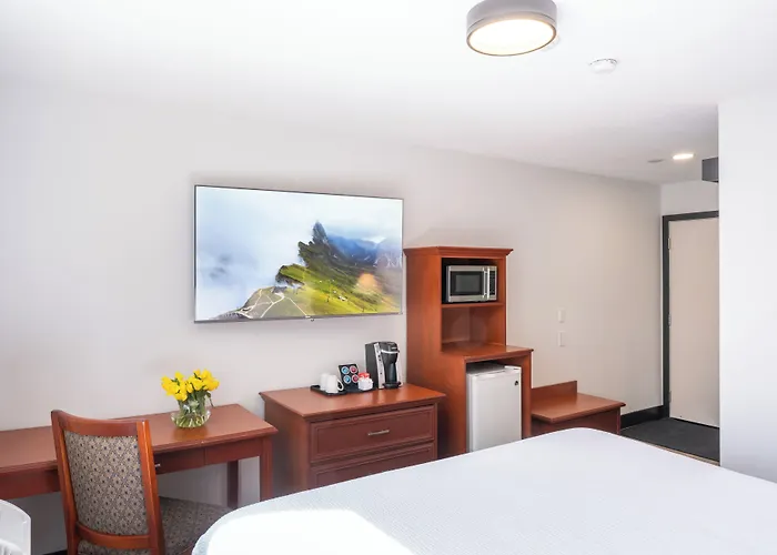Travelodge By Wyndham Langley
