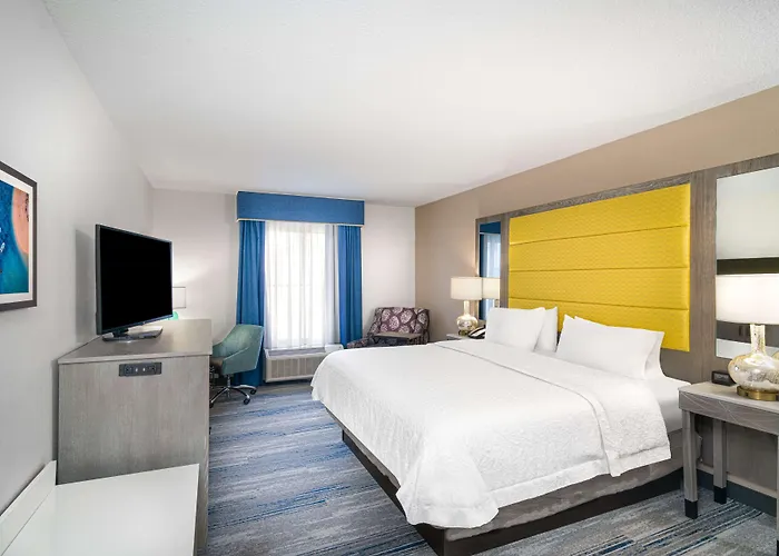 Hampton Inn & Suites Amelia Island-Historic Harbor Front