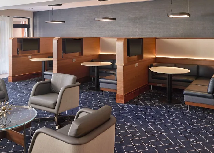 Courtyard By Marriott Atlanta Alpharetta