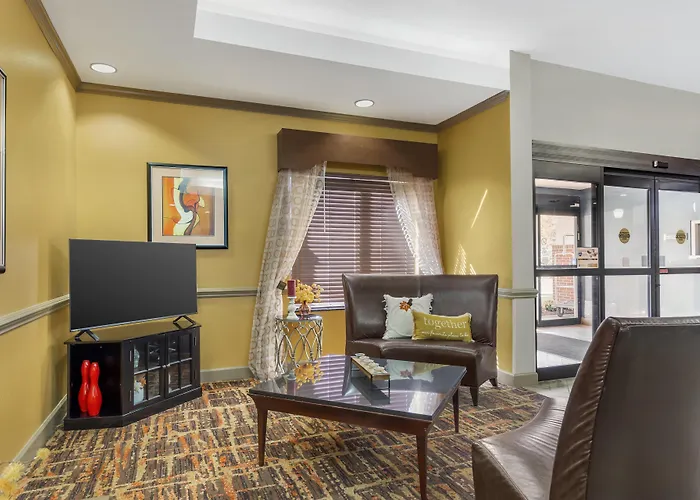 Best Western Plus Suites Greenville