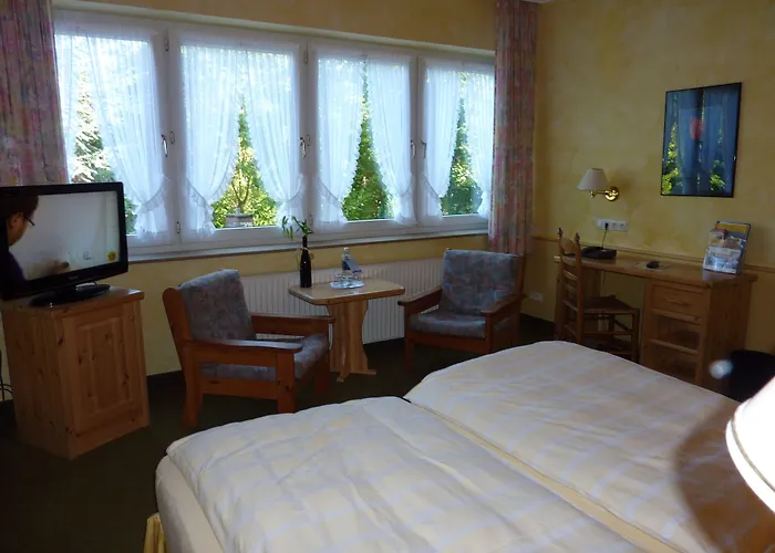 Akzent Hotel Zur Wasserburg - Hotel Garni bed&breakfast