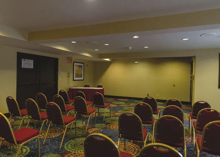 Holiday Inn Express Portland East - Columbia Gorge By Ihg