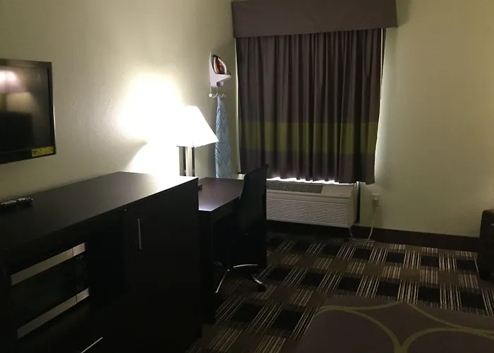 Super 8 By Wyndham Greer/Spartanburg Area