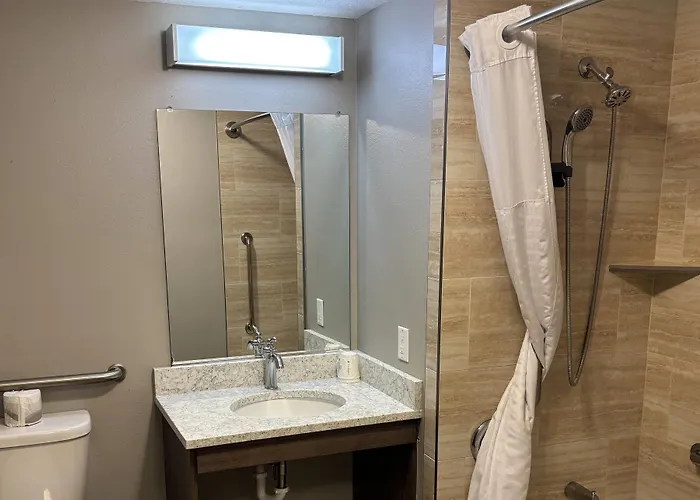Super 8 By Wyndham Rexburg