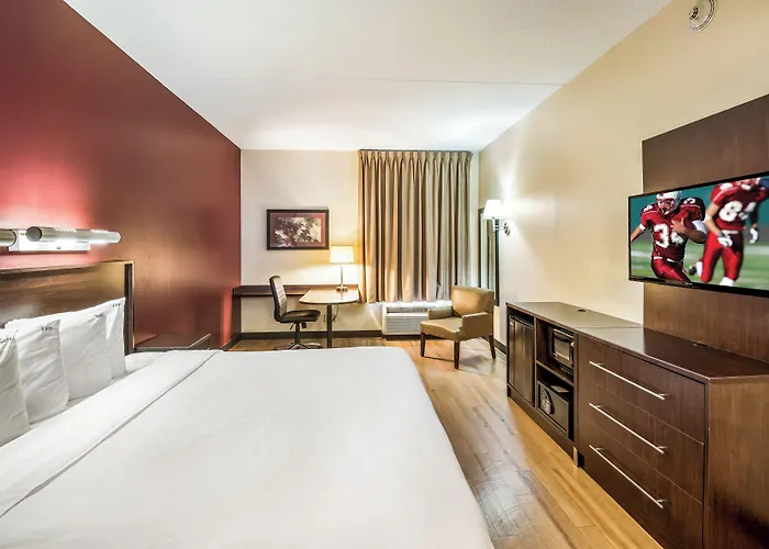 Red Roof Inn Plus Austin South - Airport