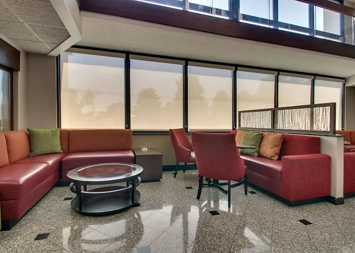 Drury Inn & Suites Evansville East