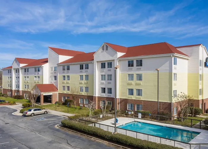 Days Inn By Wyndham Macon I-75 North