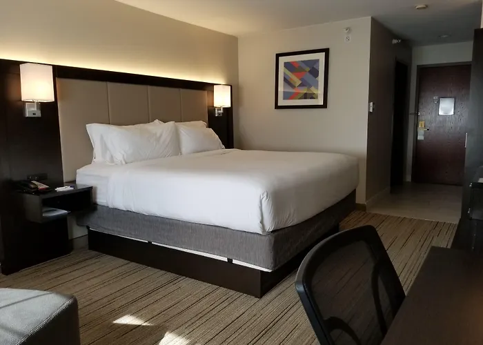 Birch Run Hotels