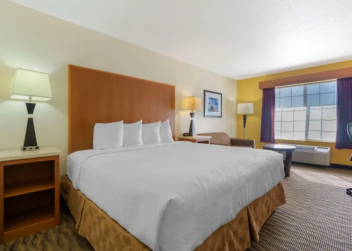 Best Western Plus Park Place Inn & Suites