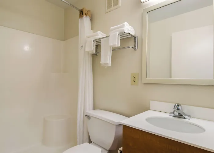 Hometowne Studios By Red Roof Denver - Airport/Aurora