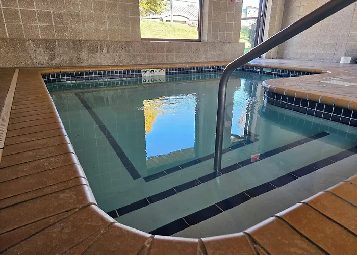 Ramada By Wyndham Platte City Kci Airport