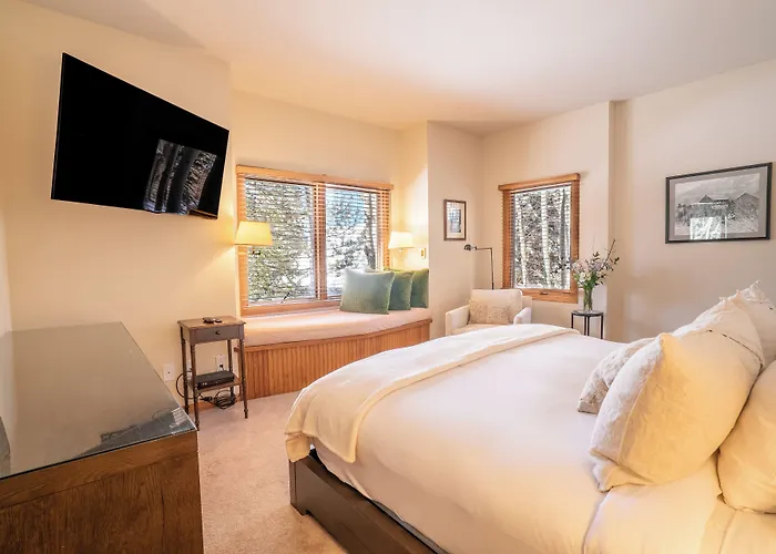 Inn At Lost Creek