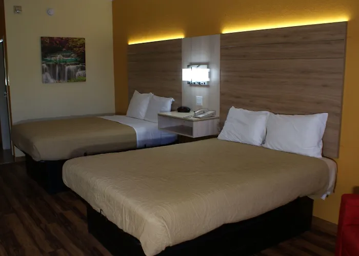 Home Town Inn & Suites