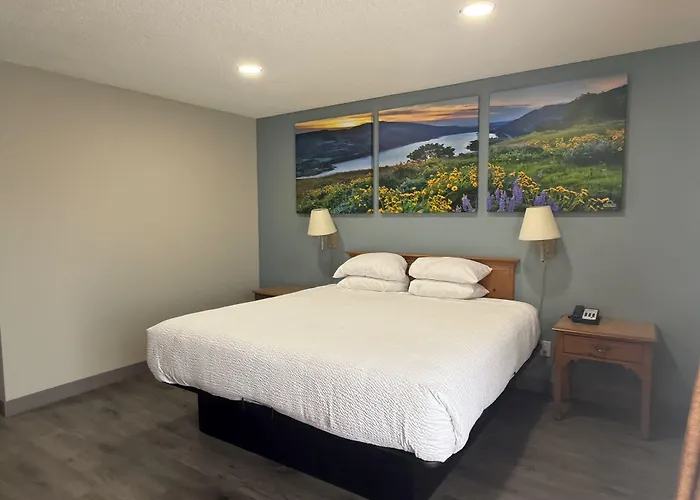 Days Inn By Wyndham Medford