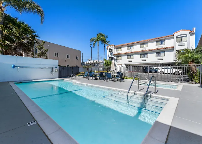 Best Western Los Alamitos Inn & Suites