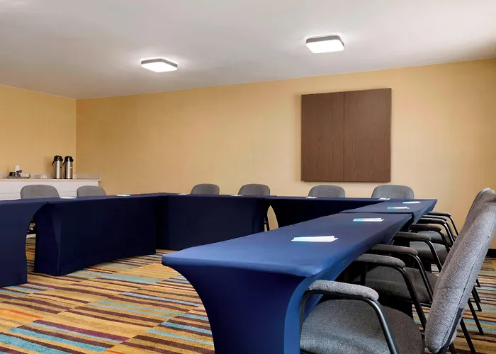 Fairfield Inn & Suites By Marriott Dallas Plano West