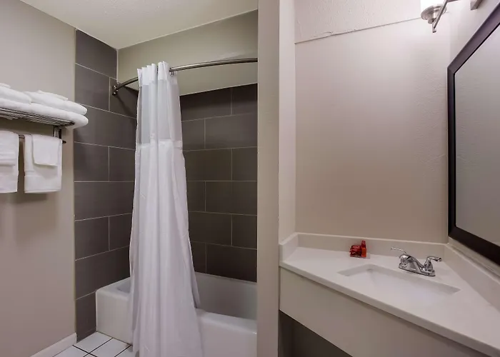 Surestay Hotel By Best Western Higginsville