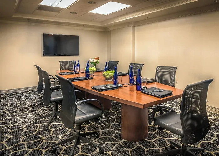Courtyard By Marriott Bethesda Chevy Chase