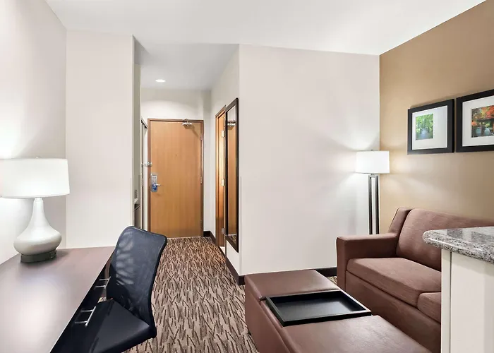 Comfort Suites Portland Airport